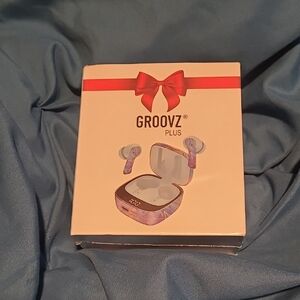 Plus Purple Earbud Headphones